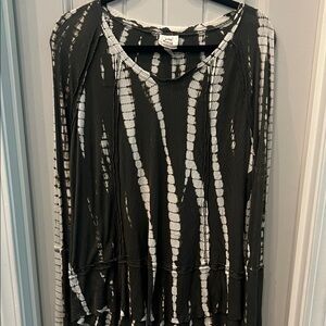 Knox Rose Green and White Long Sleeve Top